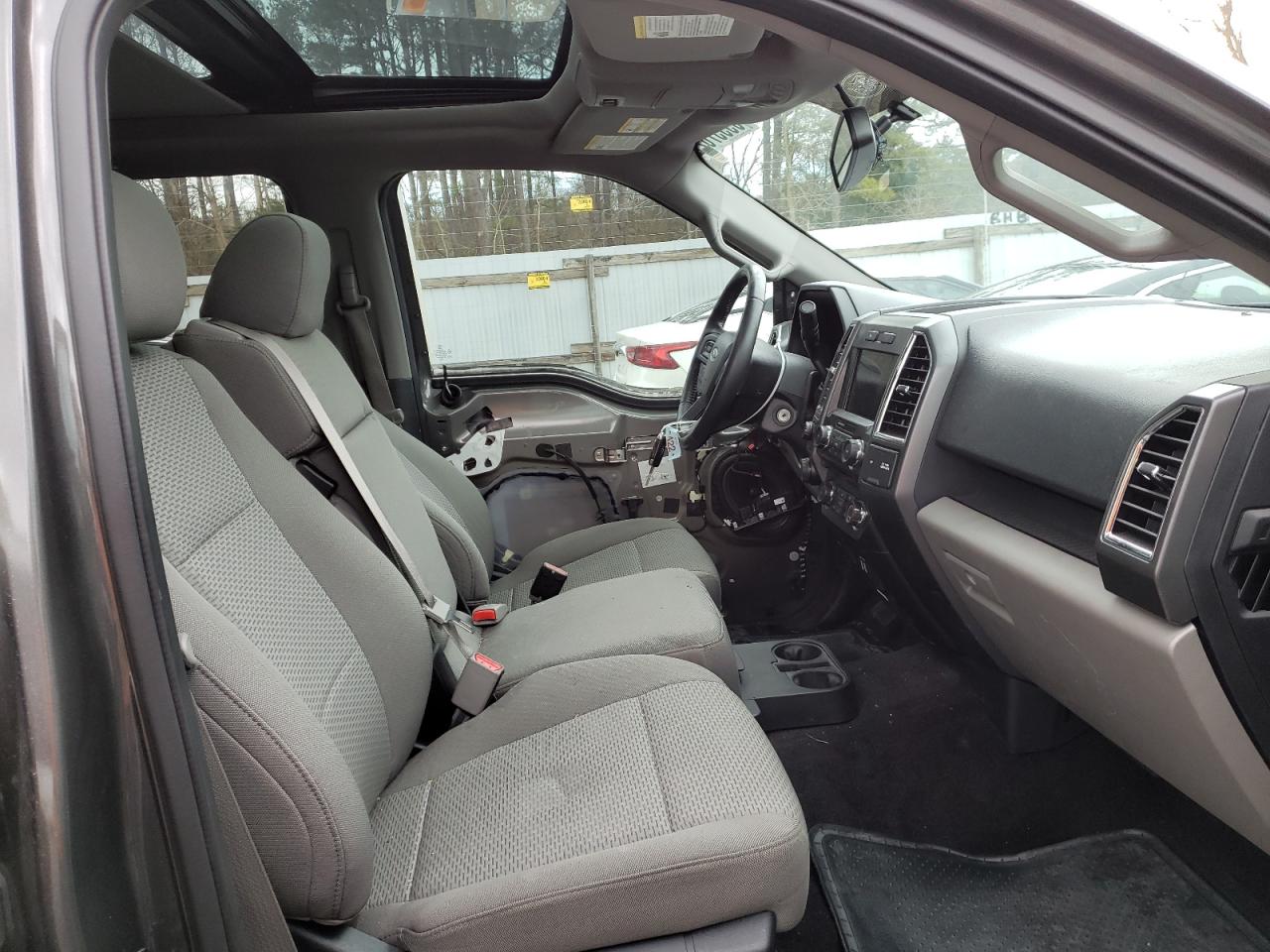 Photo 5 from auction – 2017 FORD F150 SUPER with VIN 1FTEW1EF2HKC34311