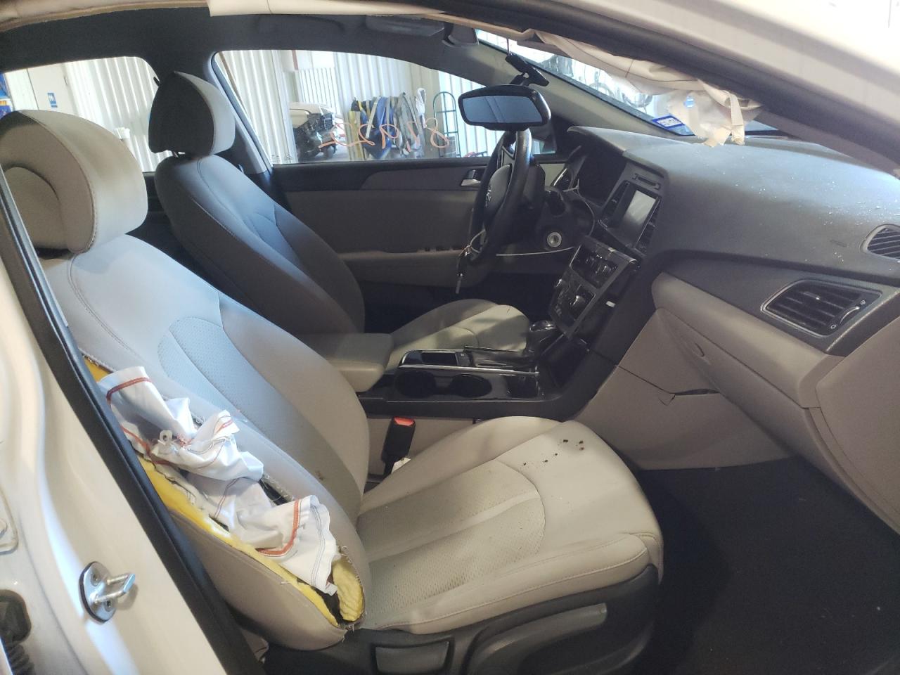 Photo 5 from auction – 2016 HYUNDAI SONATA SE with VIN 5NPE24AF7GH388285