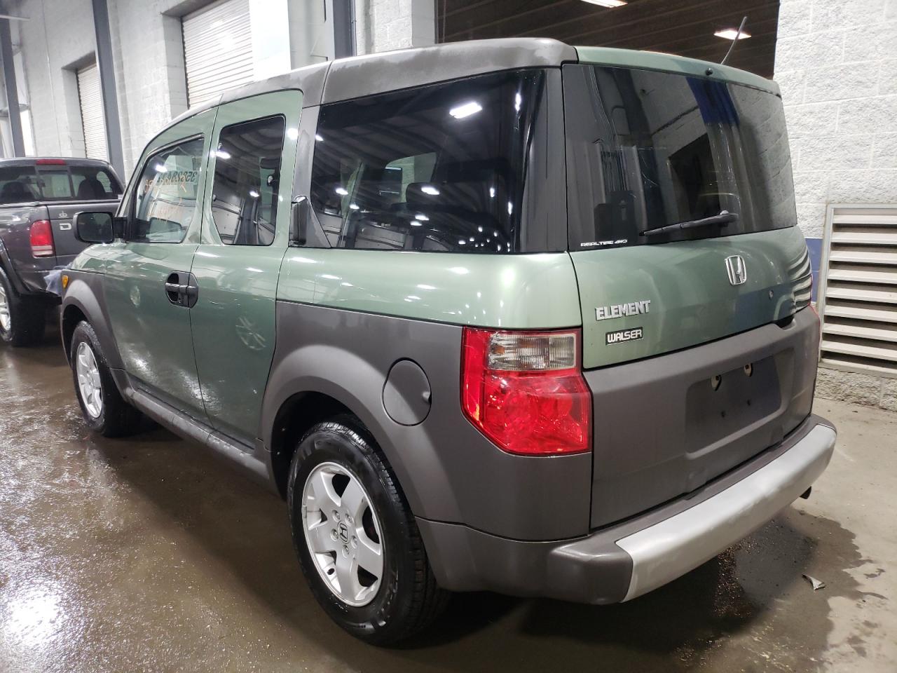Photo 3 from auction – 2005 HONDA ELEMENT EX with VIN 5J6YH286X5L012799