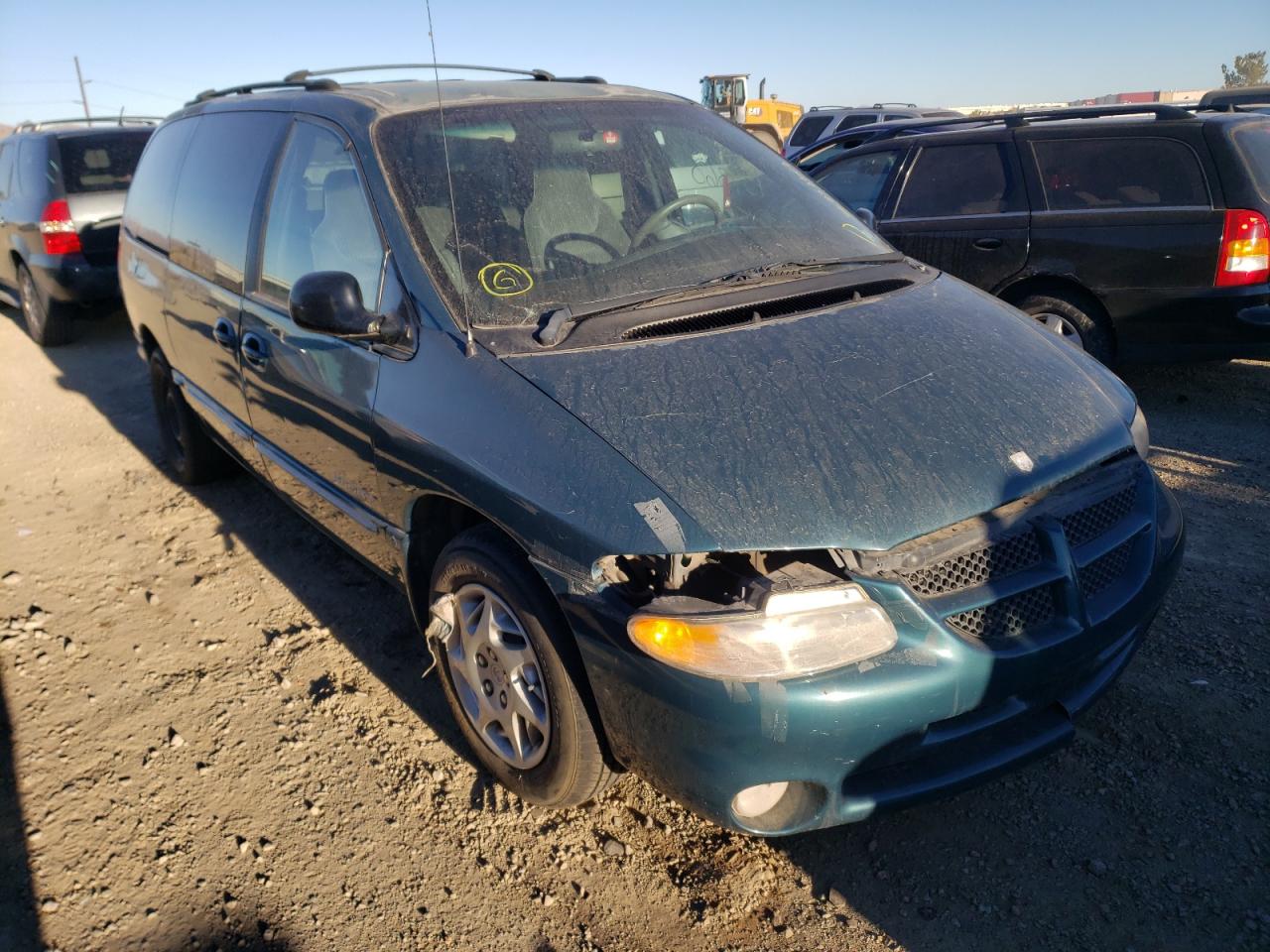 DODGE GRAND CARA 2000 with VIN 1B4GT44L4YB594915 - Photo from auction