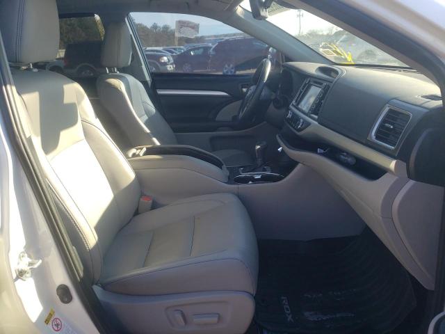 Photo 5 from auction – 2019 TOYOTA HIGHLANDER with VIN 5TDJGRFH1KS057213