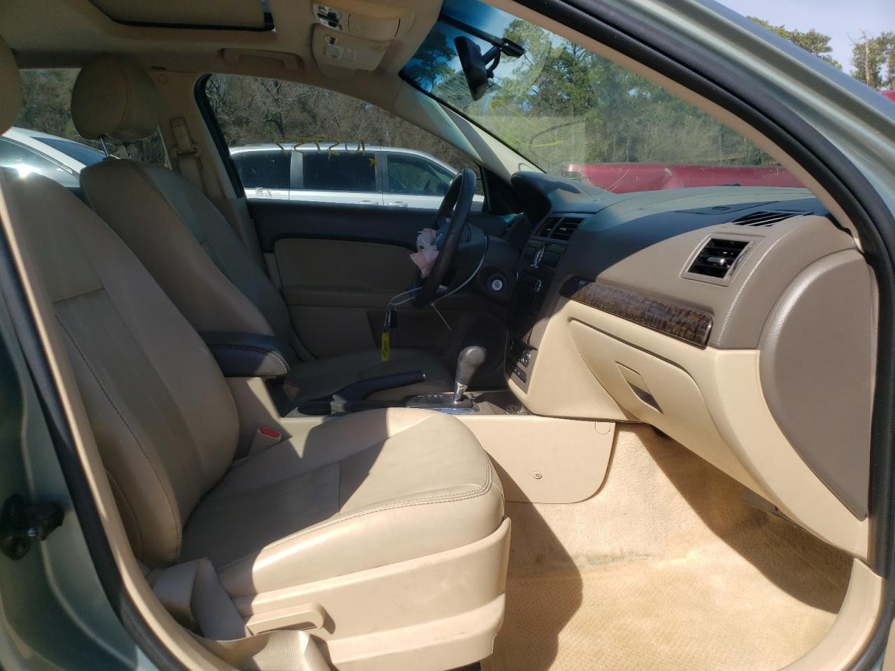 Photo 5 from auction – 2008 MERCURY MILAN PREM with VIN 3MEHM08188R664030