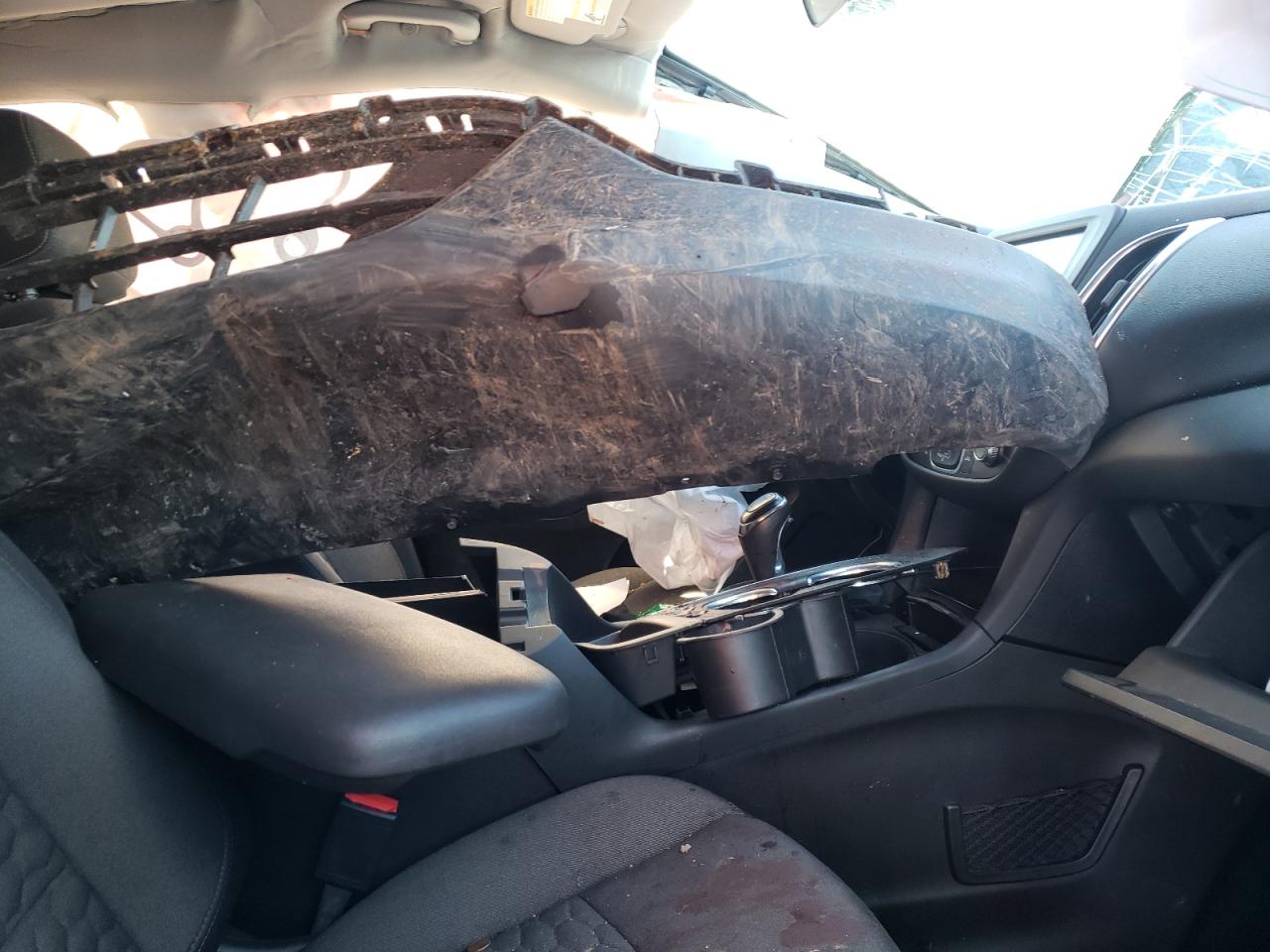 Photo 5 from auction – 2018 CHEVROLET EQUINOX LT with VIN 3GNAXJEV7JL102983