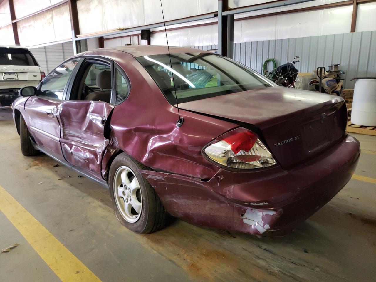 Photo 10 from auction – 2005 FORD TAURUS SE with VIN 1FAHP53U95A135043