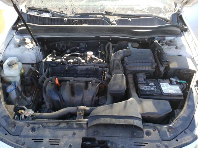 KIA OPTIMA LX 2015 with VIN 5XXGM4A70FG352668 - Photo from auction