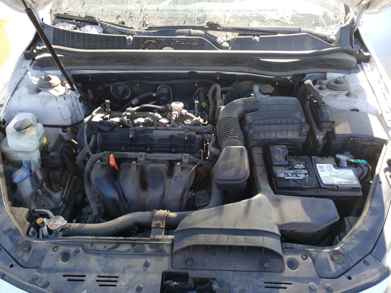 Photo 11 from auction – 2015 KIA OPTIMA LX with VIN 5XXGM4A70FG352668