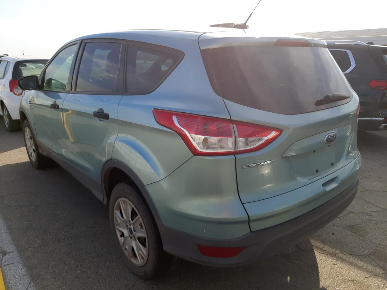Photo 3 from auction – 2013 FORD ESCAPE S with VIN 1FMCU0F75DUA25783
