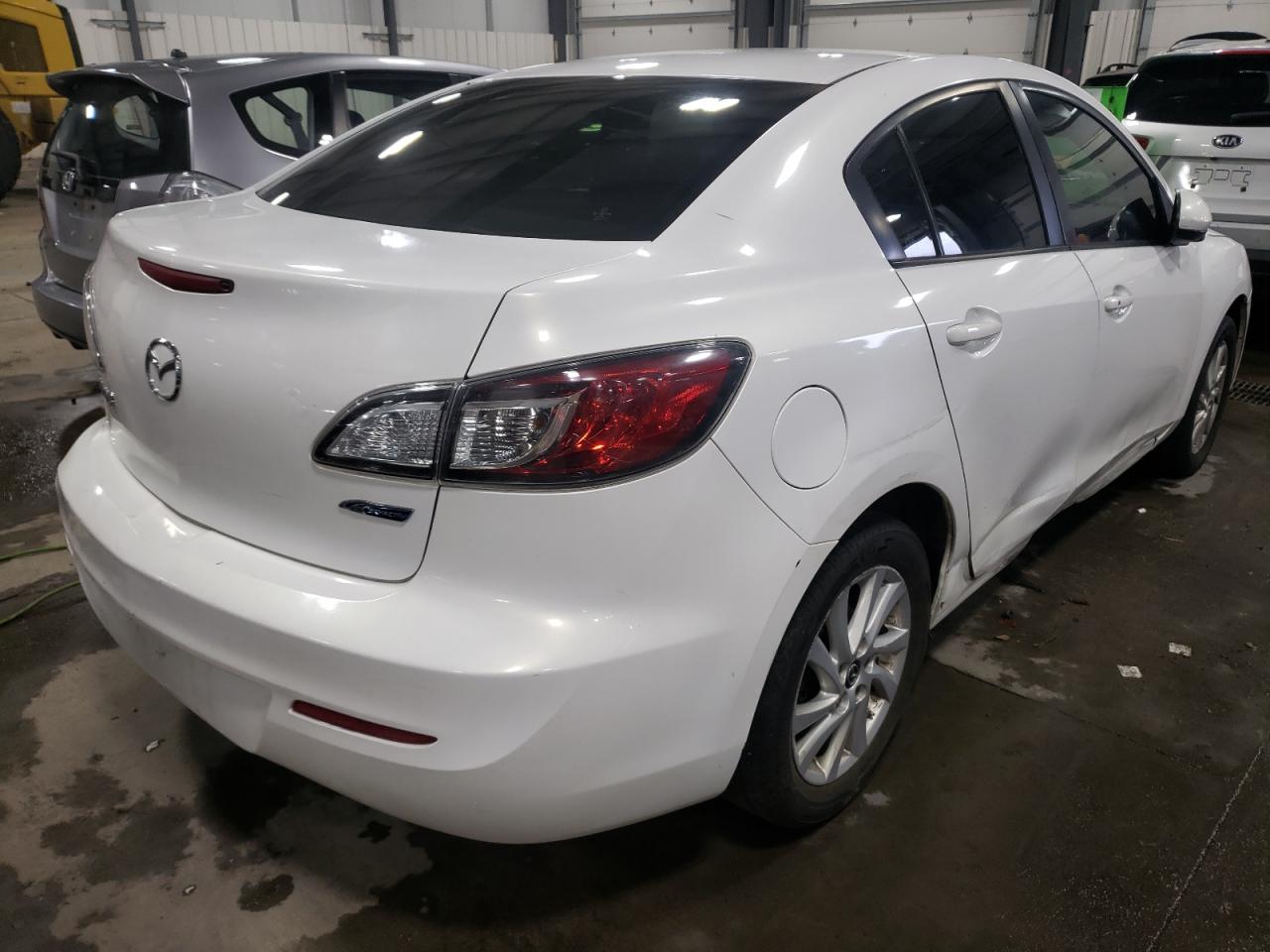 Photo 4 from auction – 2013 MAZDA 3 I with VIN JM1BL1V80D1704431