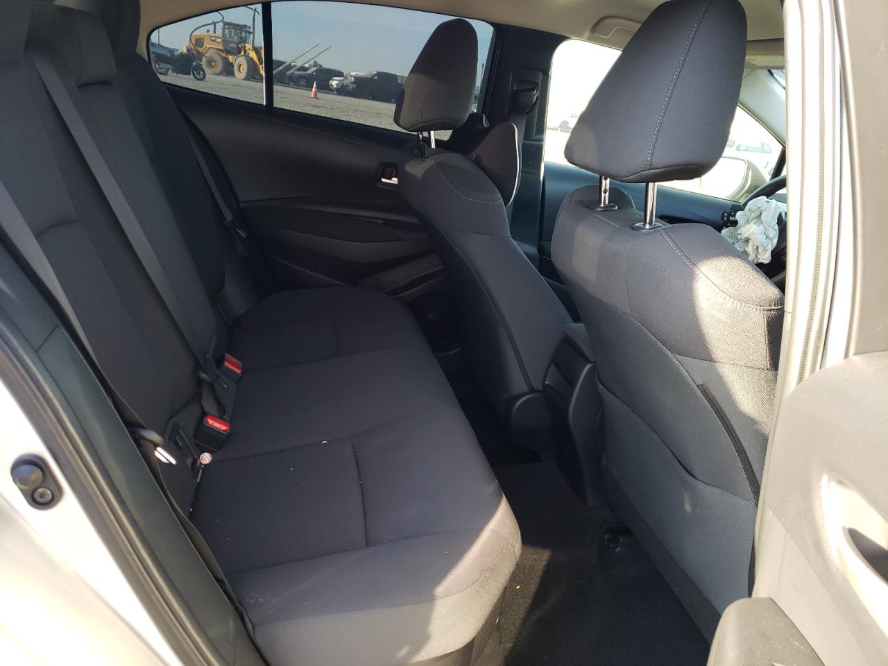 Photo 6 from auction – 2021 TOYOTA COROLLA LE with VIN JTDEAMDE1MJ021567