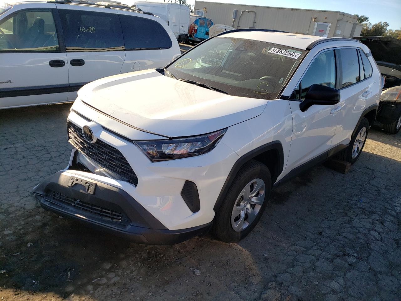 Photo 2 from auction – 2021 TOYOTA RAV4 LE with VIN 2T3H1RFV7MW150485