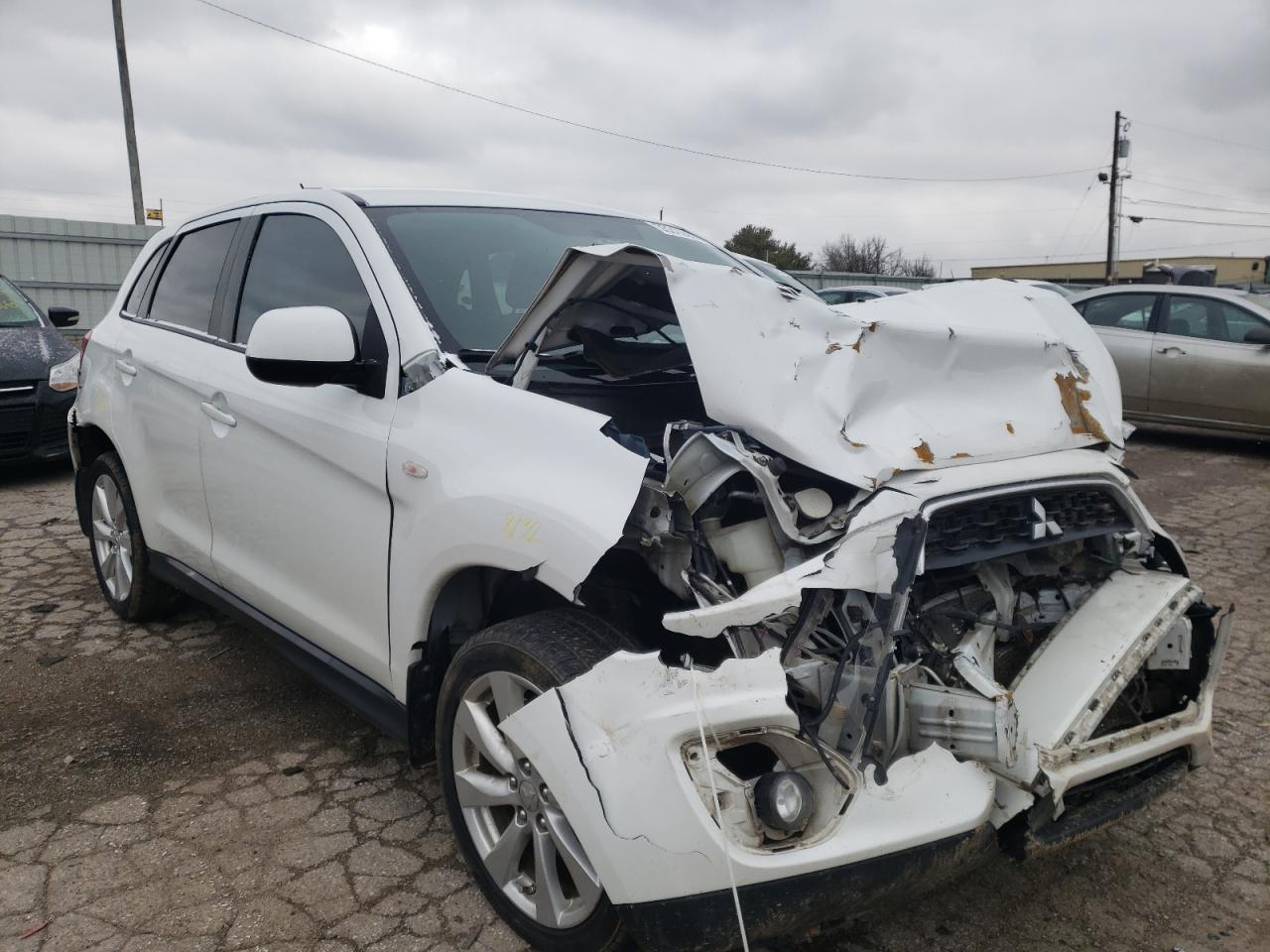 MITSUBISHI OUTLANDER 2014 with VIN 4A4AP3AU3EE027053 - Photo from auction