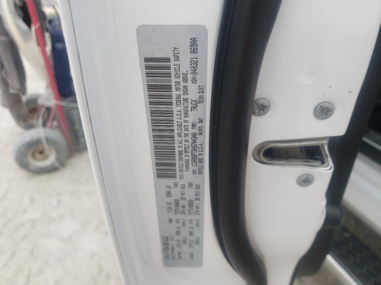 Photo 10 from auction – 2017 RAM 1500 LONGH with VIN 1C6RR6PT6HS744340