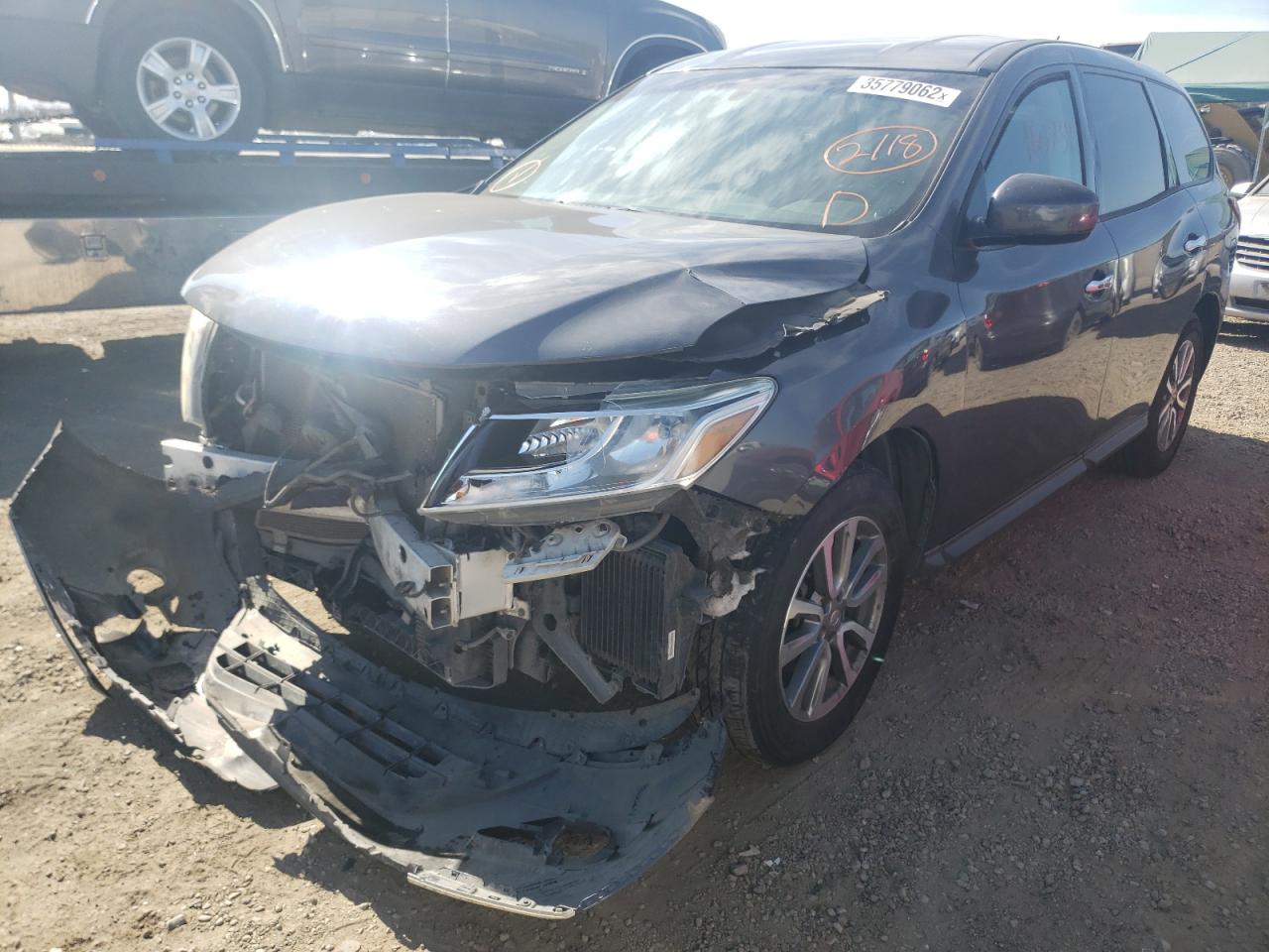 Photo 2 from auction – 2013 NISSAN PATHFINDER with VIN 5N1AR2MM5DC622810