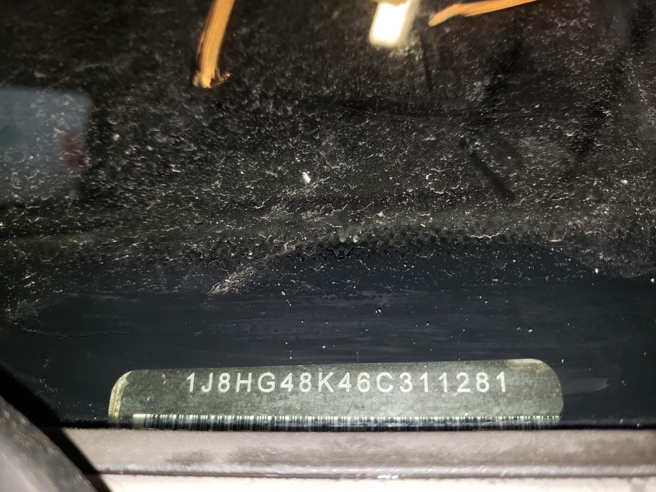 Photo 10 from auction – 2006 JEEP COMMANDER with VIN 1J8HG48K46C311281