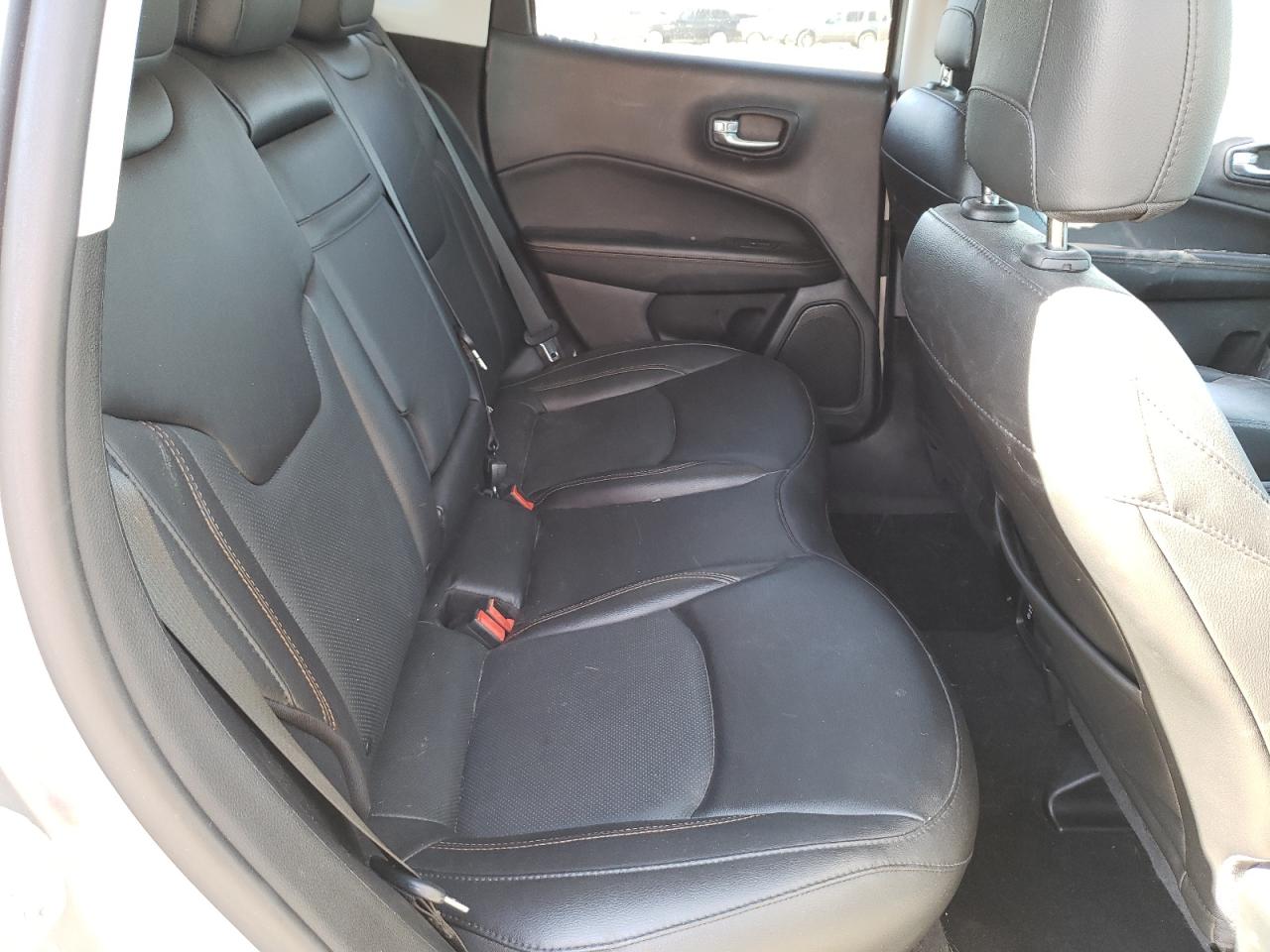 Photo 6 from auction – 2020 JEEP COMPASS LI with VIN 3C4NJDCB5LT138857