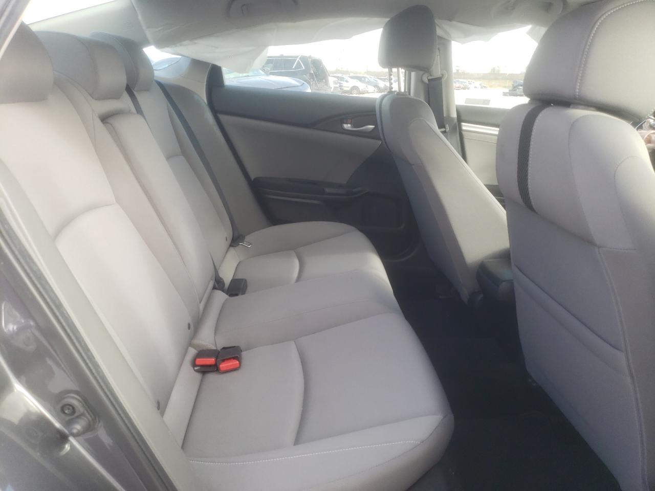 Photo 6 from auction – 2018 HONDA CIVIC EX with VIN JHMFC1F37JX042777