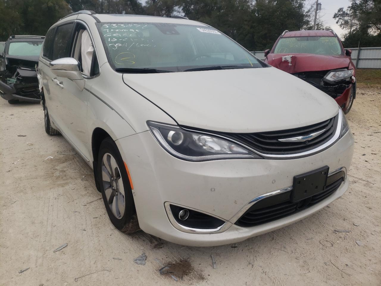 CHRYSLER PACIFICA E 2017 with VIN 2C4RC1N77HR692172 - Photo from auction