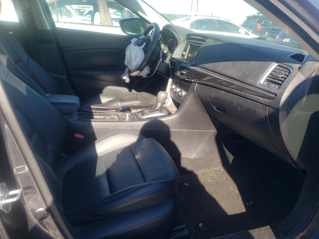 Photo 5 from auction – 2015 MAZDA 6 TOURING with VIN JM1GJ1V53F1205255