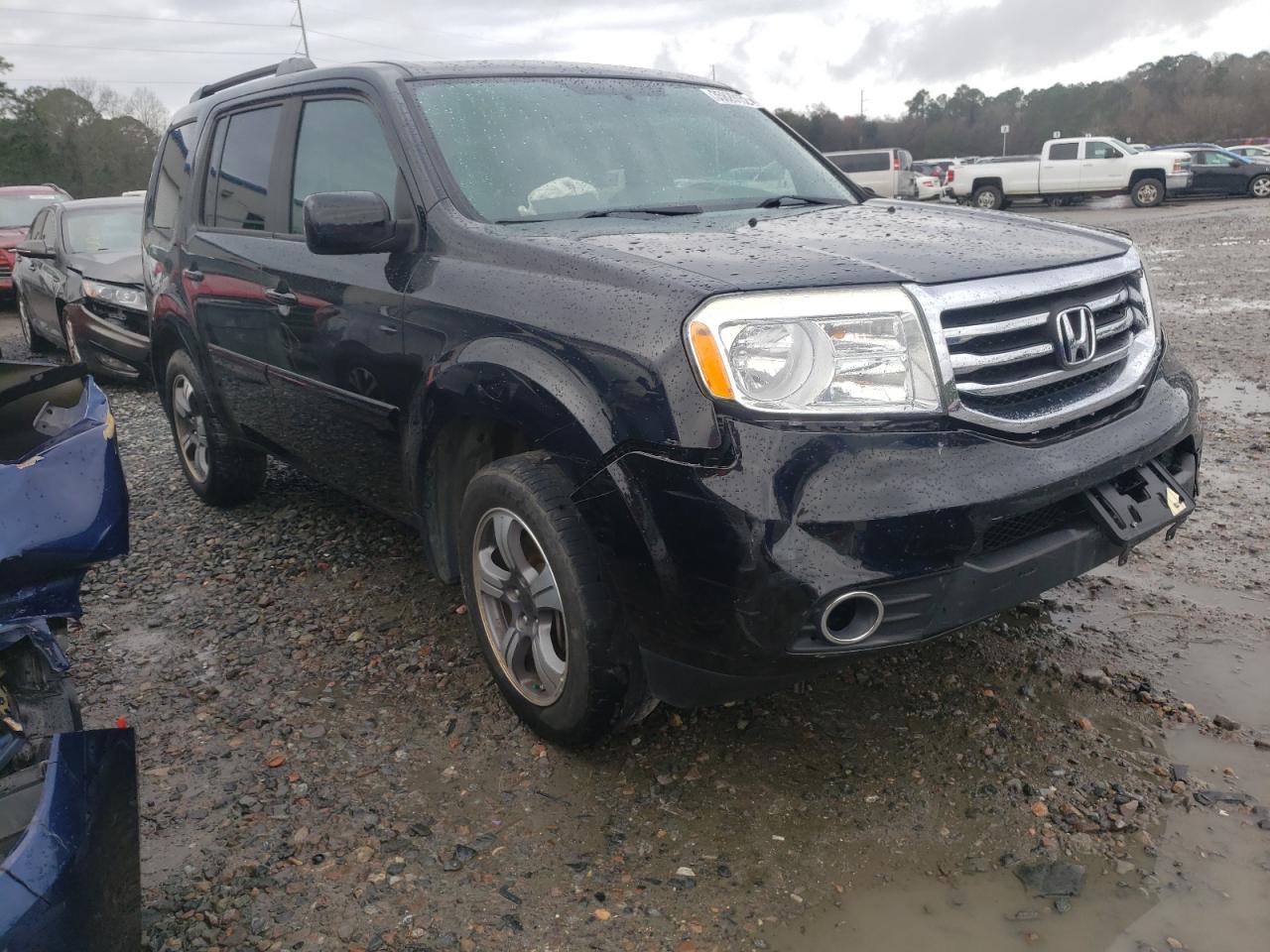 HONDA PILOT SE 2015 with VIN 5FNYF3H3XFB030831 - Photo from auction
