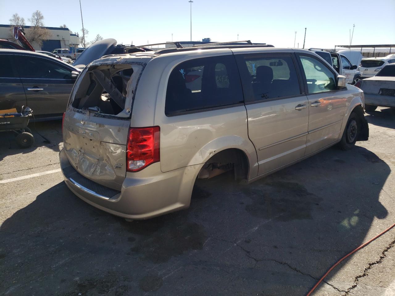 Photo 4 from auction – 2014 DODGE GRAND CARA with VIN 2C4RDGCG4ER120779