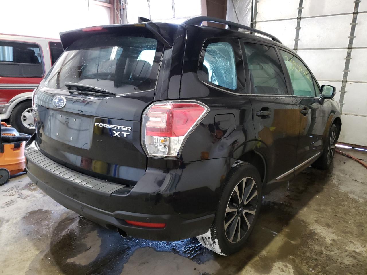 Photo 4 from auction – 2017 SUBARU FORESTER 2 with VIN JF2SJGWC1HH425841