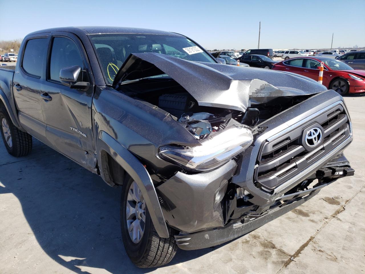 Photo 9 from auction – 2017 TOYOTA TACOMA DOU with VIN 5TFCZ5AN5HX062829