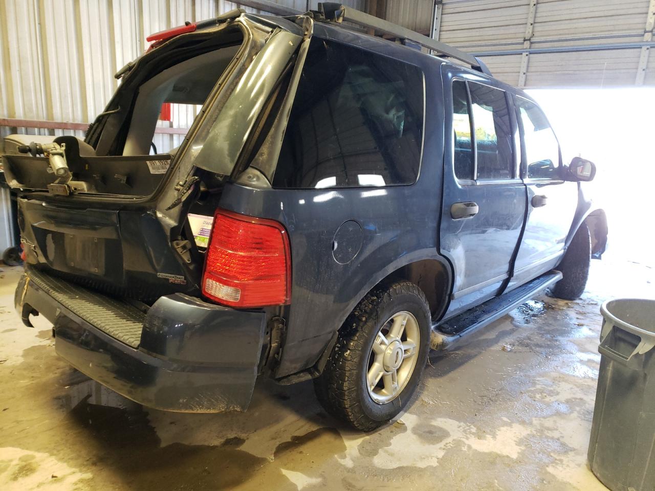 Photo 4 from auction – 2005 FORD EXPLORER X with VIN 1FMZU73E55ZA36535