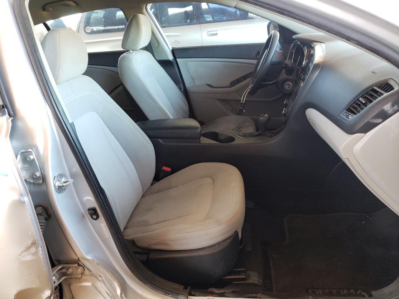 Photo 5 from auction – 2011 KIA OPTIMA LX with VIN KNAGM4A78B5164900