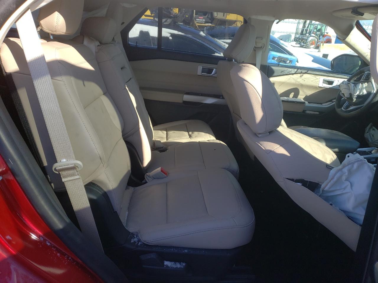 Photo 6 from auction – 2021 FORD EXPLORER L with VIN 1FM5K8FW4MNA12151