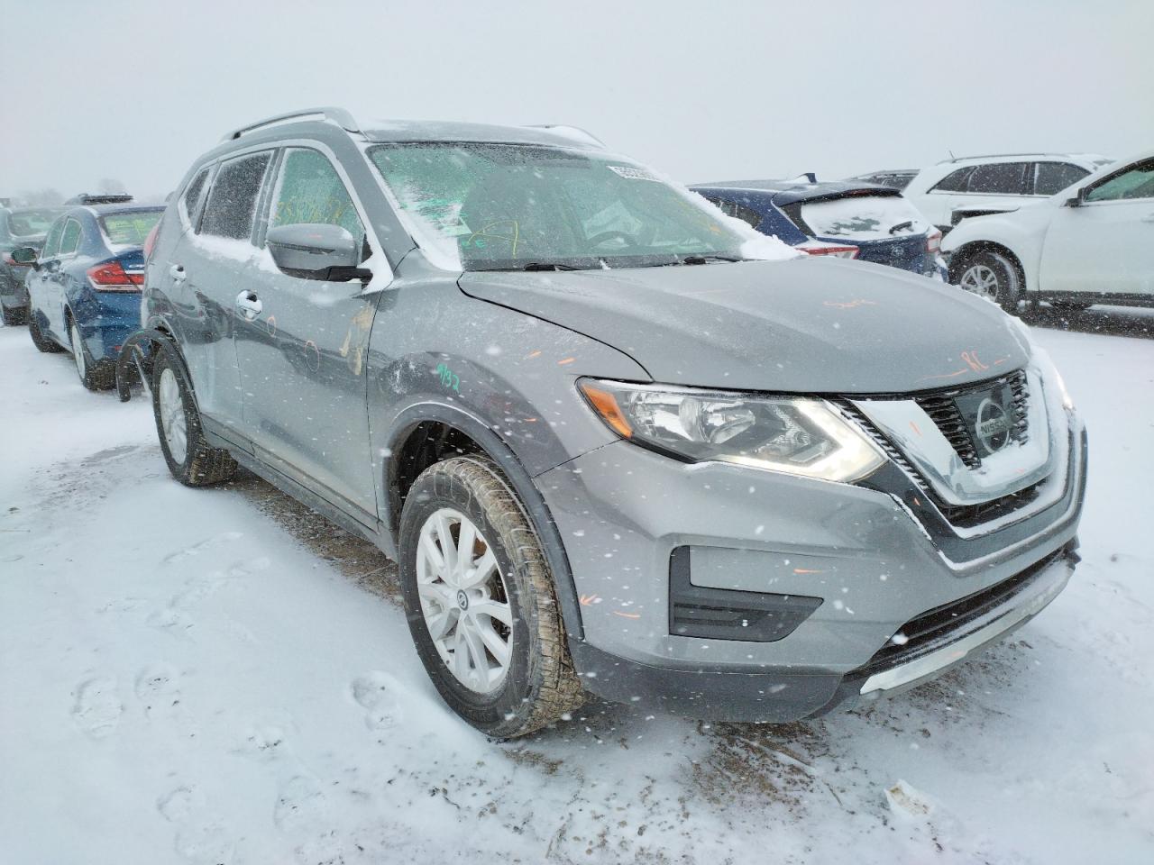 NISSAN ROGUE S 2017 with VIN KNMAT2MV7HP593078 - Photo from auction