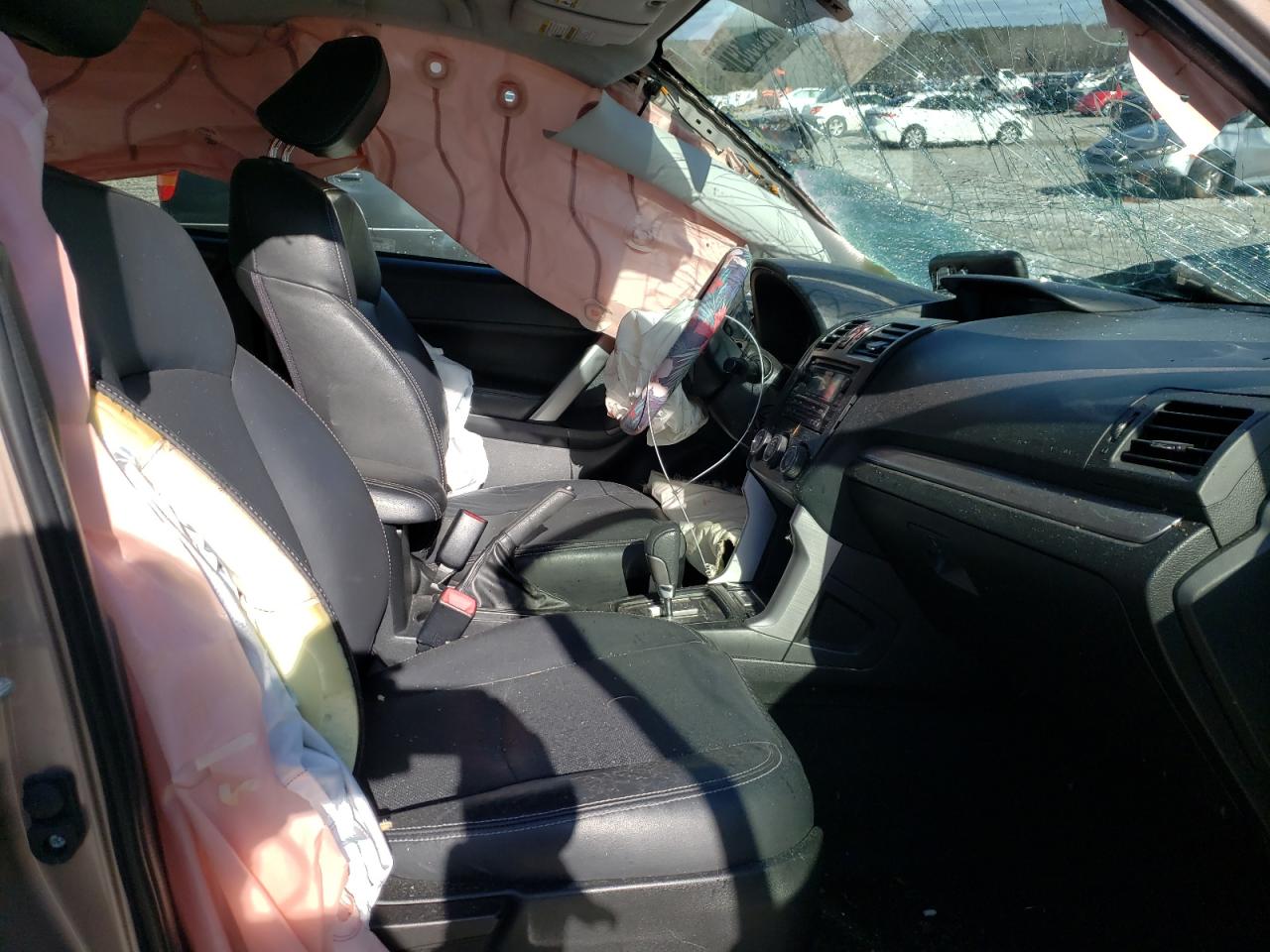 Photo 5 from auction – 2014 SUBARU FORESTER 2 with VIN JF2SJAHC0EH560069
