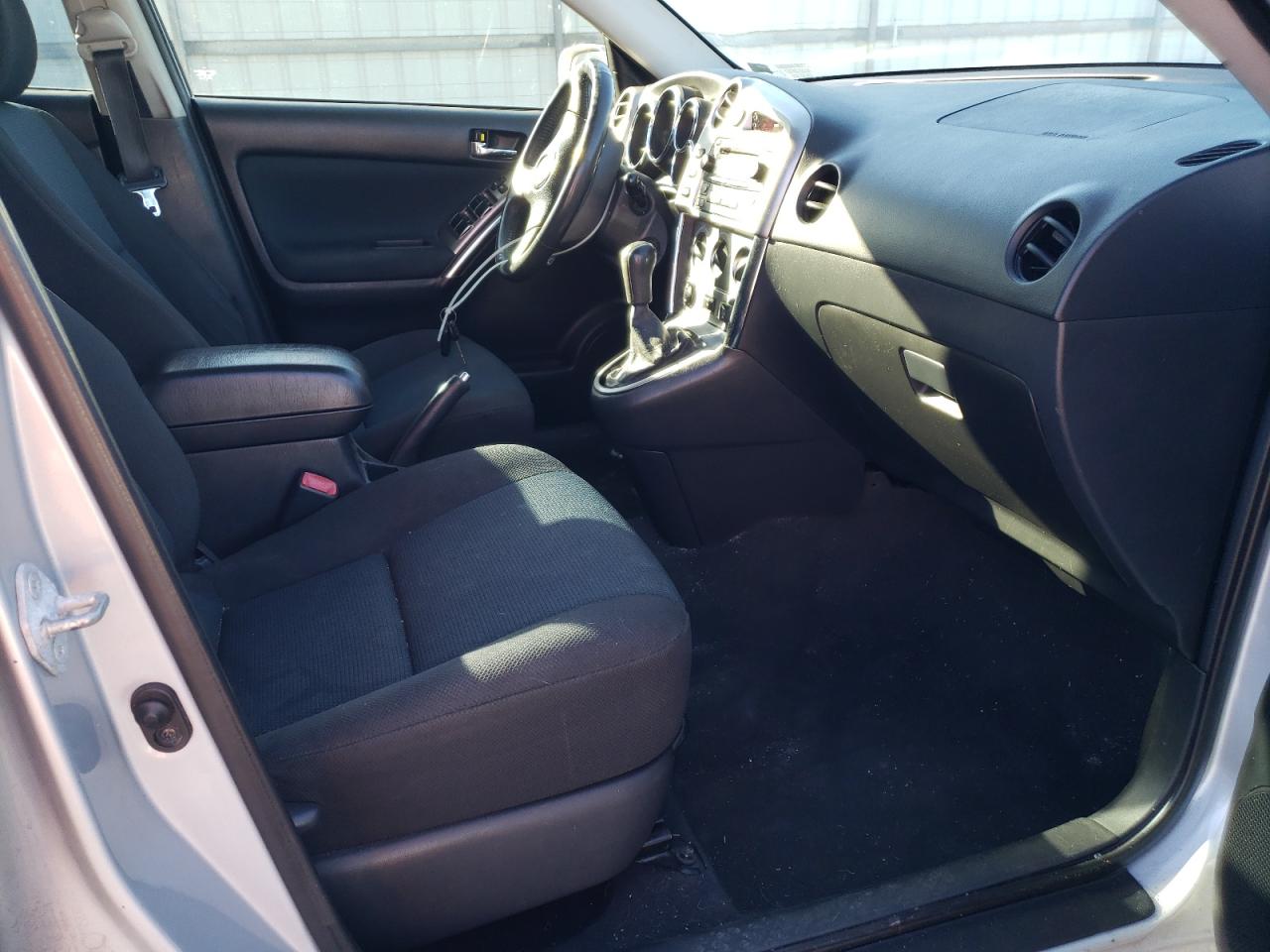 Photo 5 from auction – 2008 TOYOTA COROLLA MA with VIN 2T1KR32E78C697452