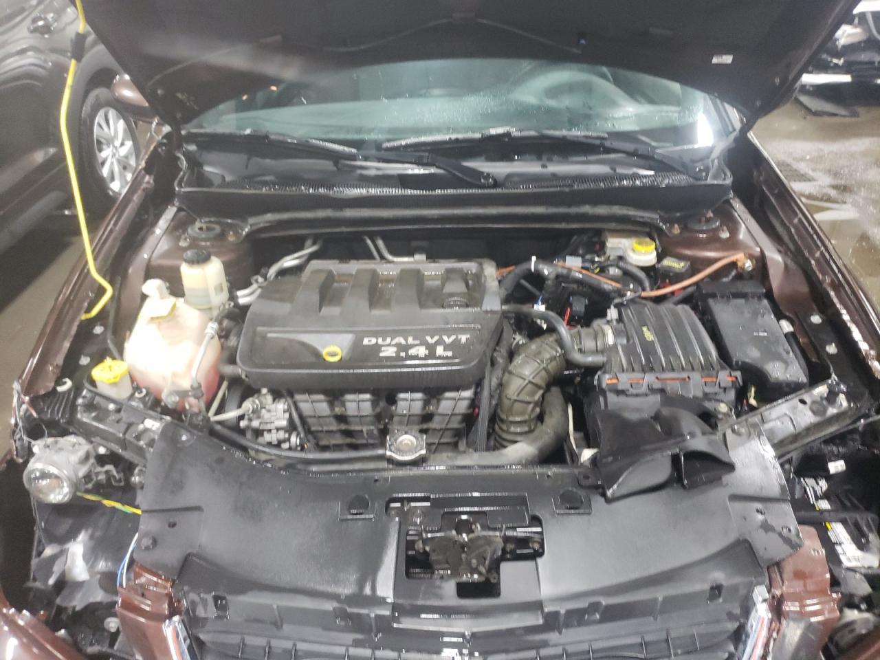 Photo 7 from auction – 2012 CHRYSLER 200 TOURIN with VIN 1C3CCBBB1CN267495