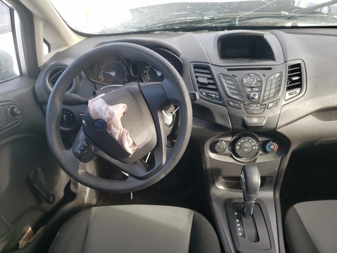 Photo 9 from auction – 2016 FORD FIESTA S with VIN 3FADP4AJ6GM138263