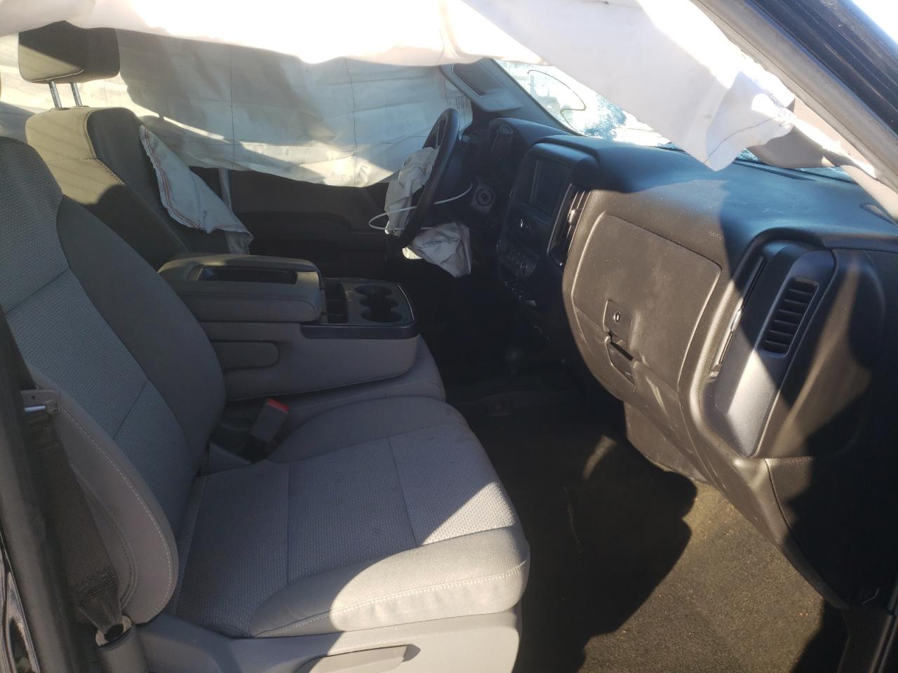 Photo 5 from auction – 2018 CHEVROLET SILVERADO with VIN 1GCVKPEC2JZ209619