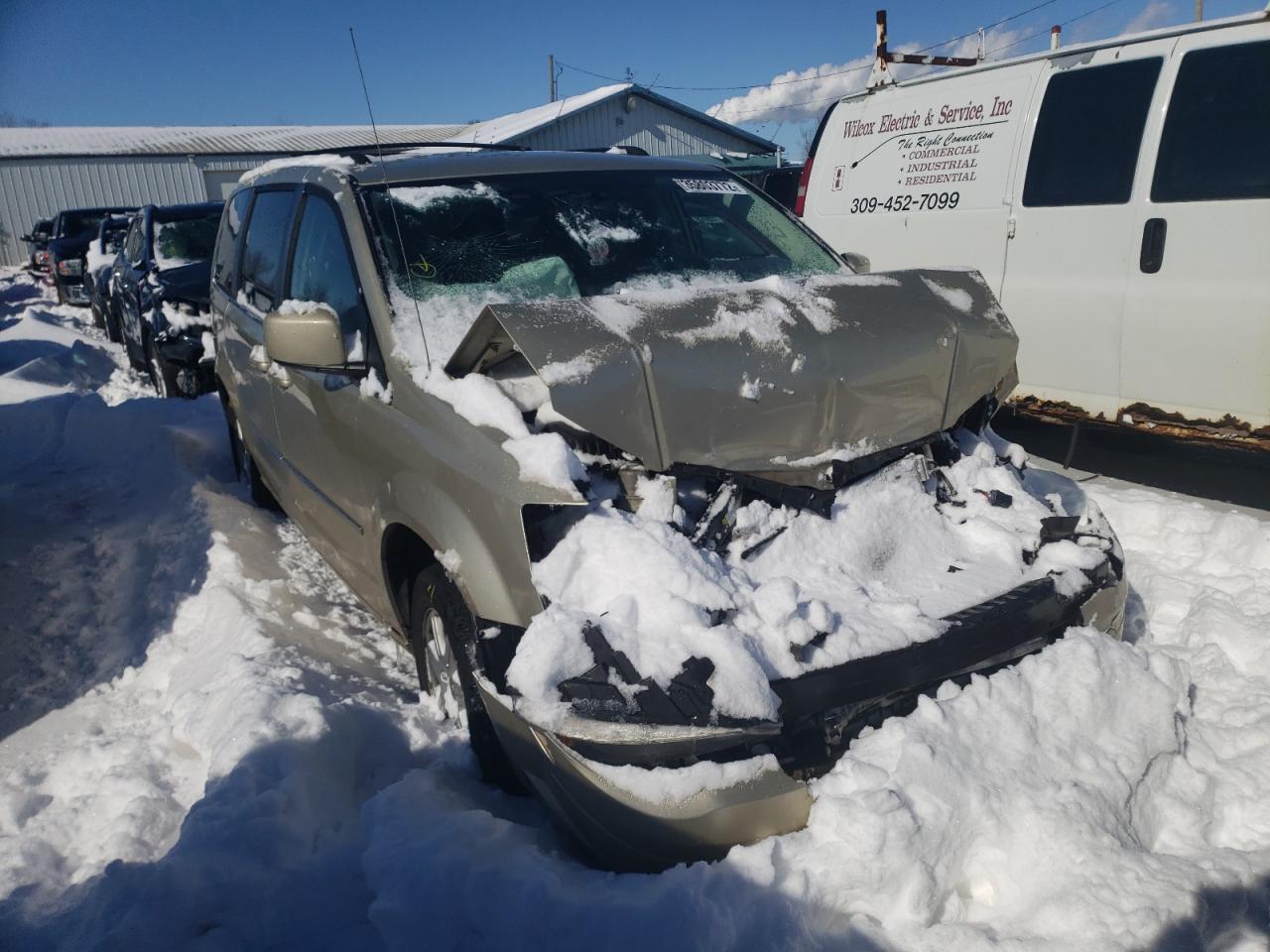CHRYSLER TOWN & COU 2010 with VIN 2A4RR8D12AR480154 - Photo from auction