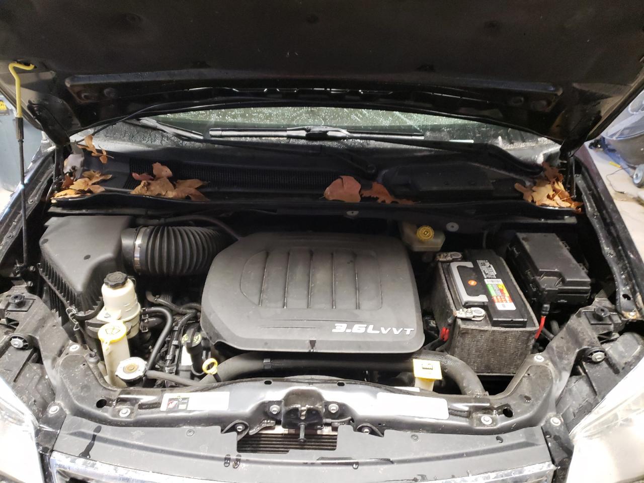 Photo 7 from auction – 2013 CHRYSLER TOWN & COU with VIN 2C4RC1BG3DR720290
