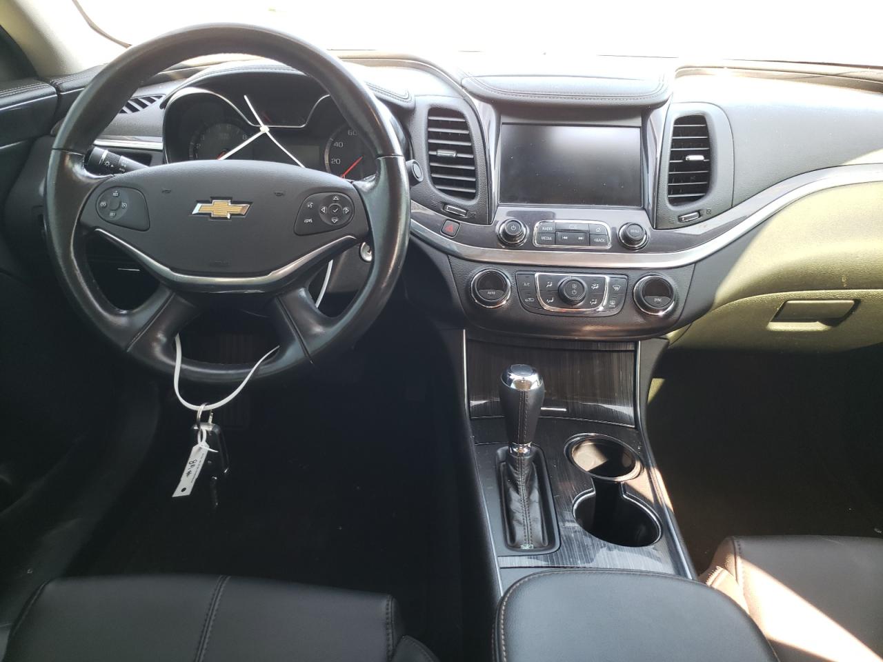 Photo 9 from auction – 2017 CHEVROLET IMPALA LT with VIN 1G1105SA3HU214968