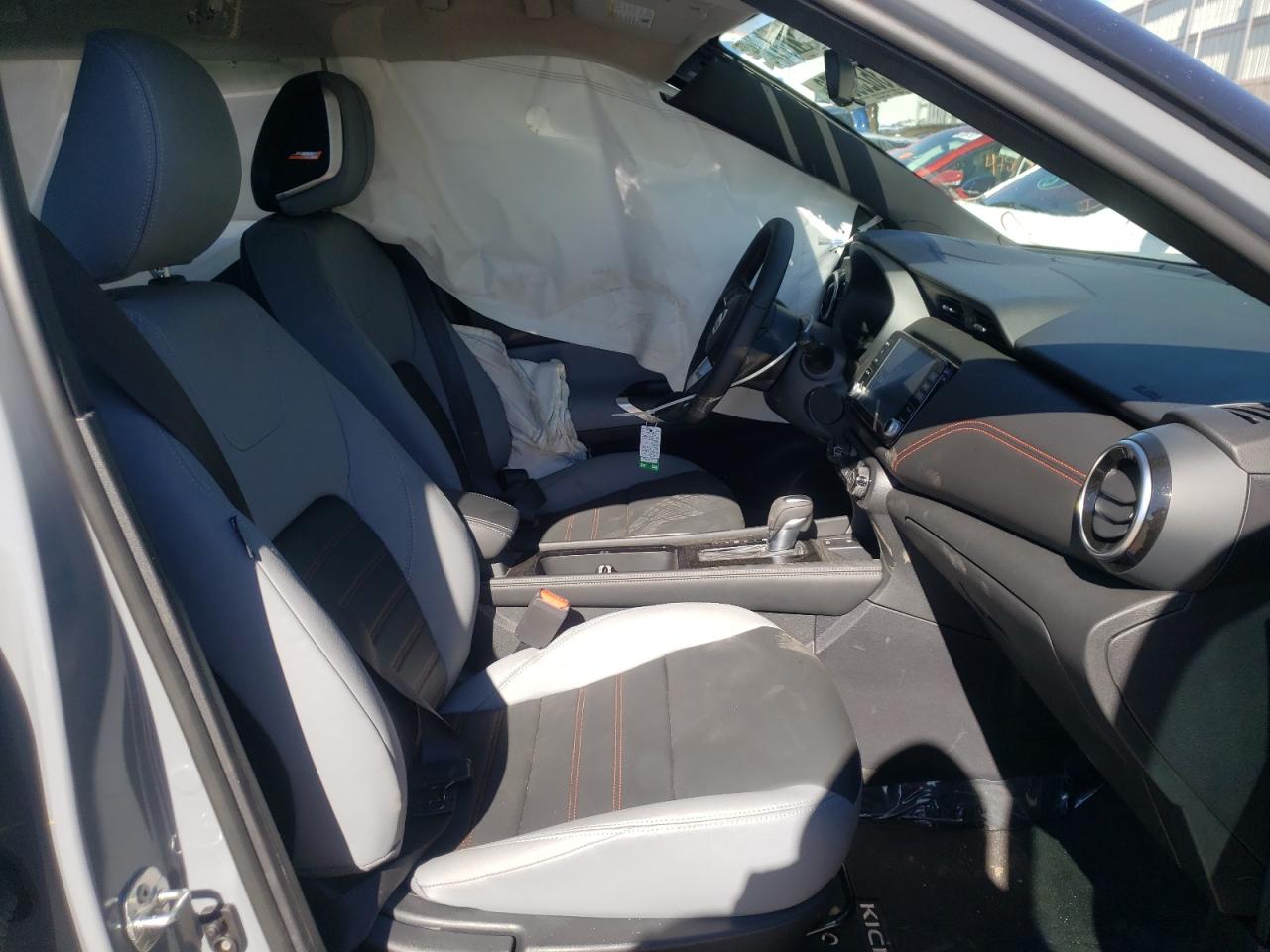 Photo 5 from auction – 2021 NISSAN KICKS SR with VIN 3N1CP5DV5ML555792