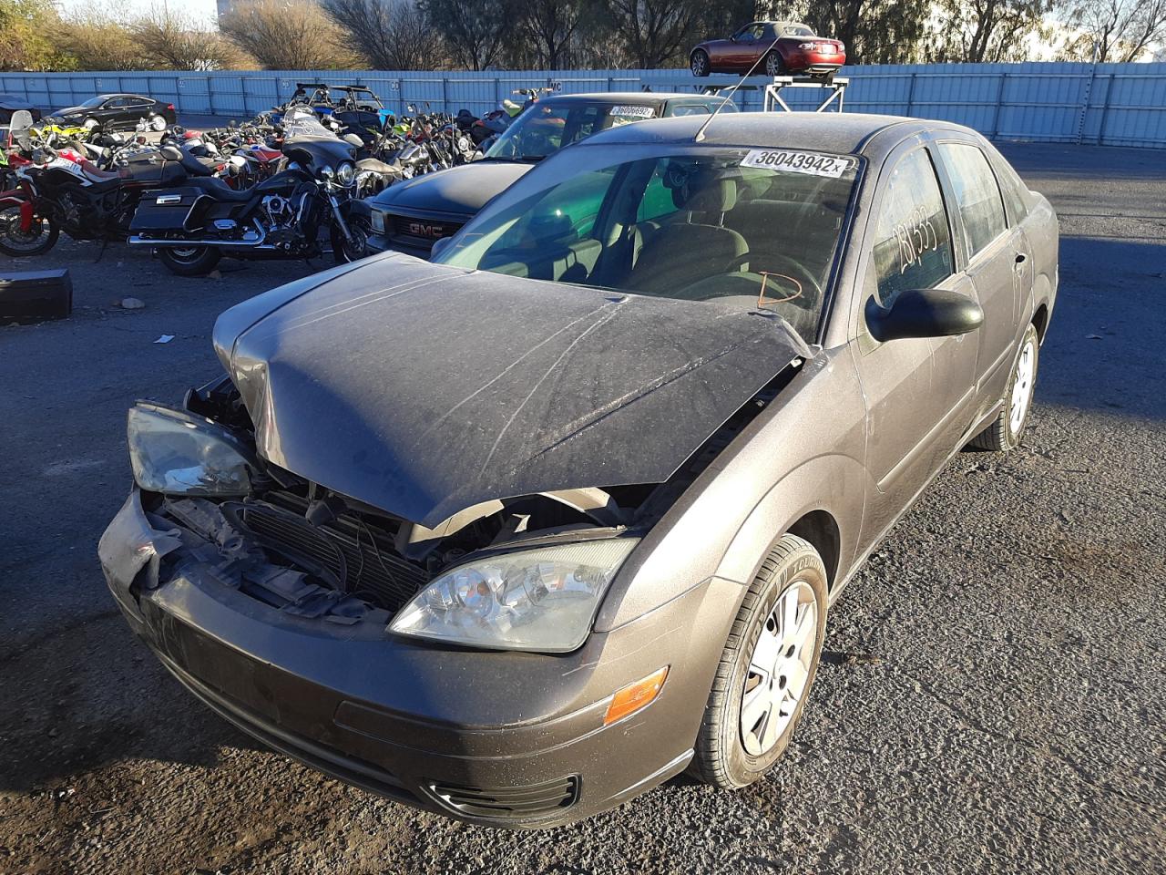 Photo 2 from auction – 2007 FORD FOCUS ZX4 with VIN 1FAFP34N17W297774