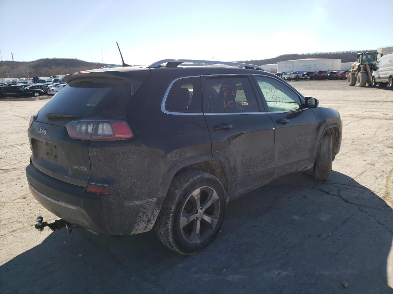 Photo 4 from auction – 2019 JEEP CHEROKEE L with VIN 1C4PJMDX1KD227817
