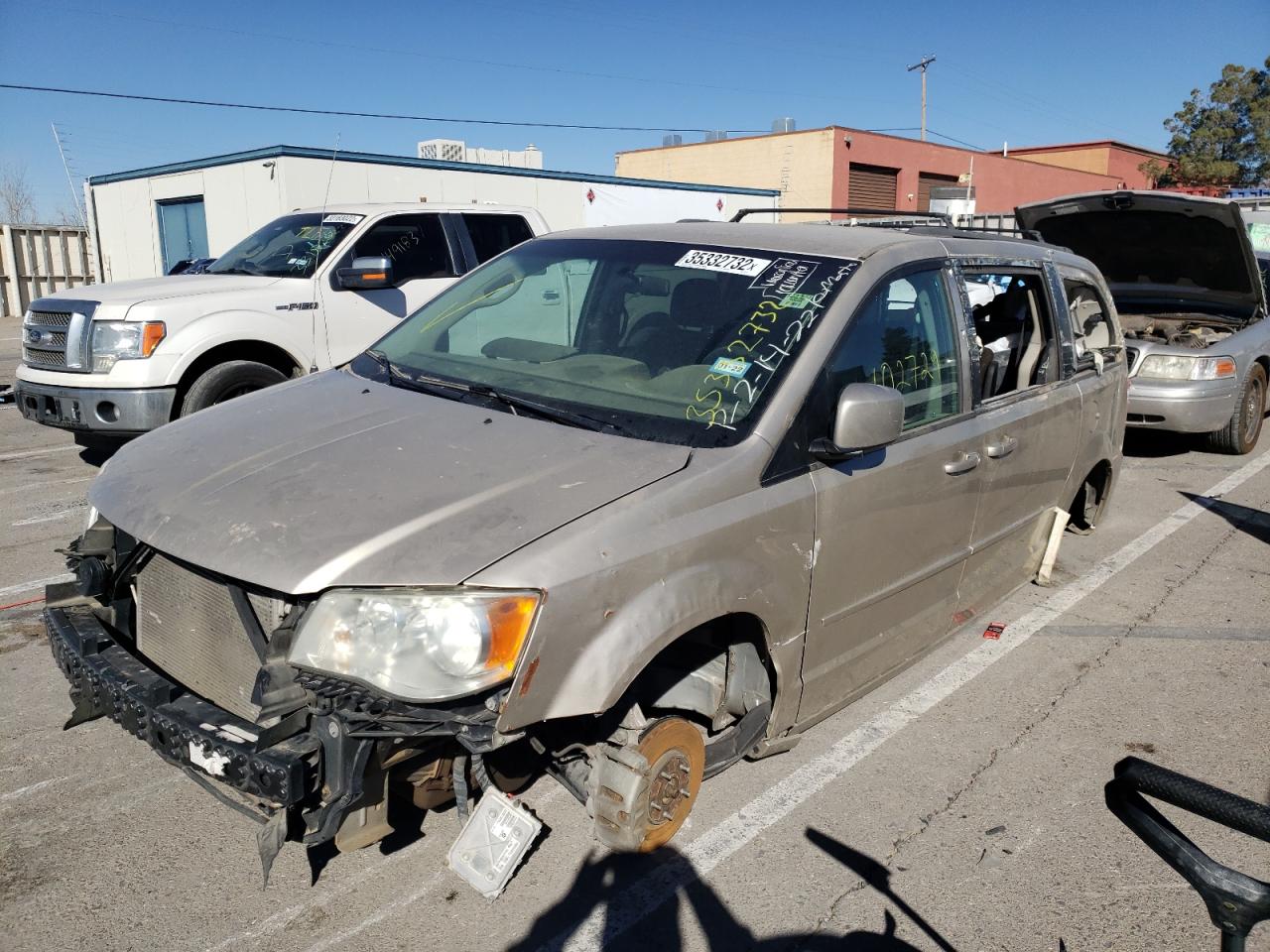 Photo 2 from auction – 2014 DODGE GRAND CARA with VIN 2C4RDGCG4ER120779