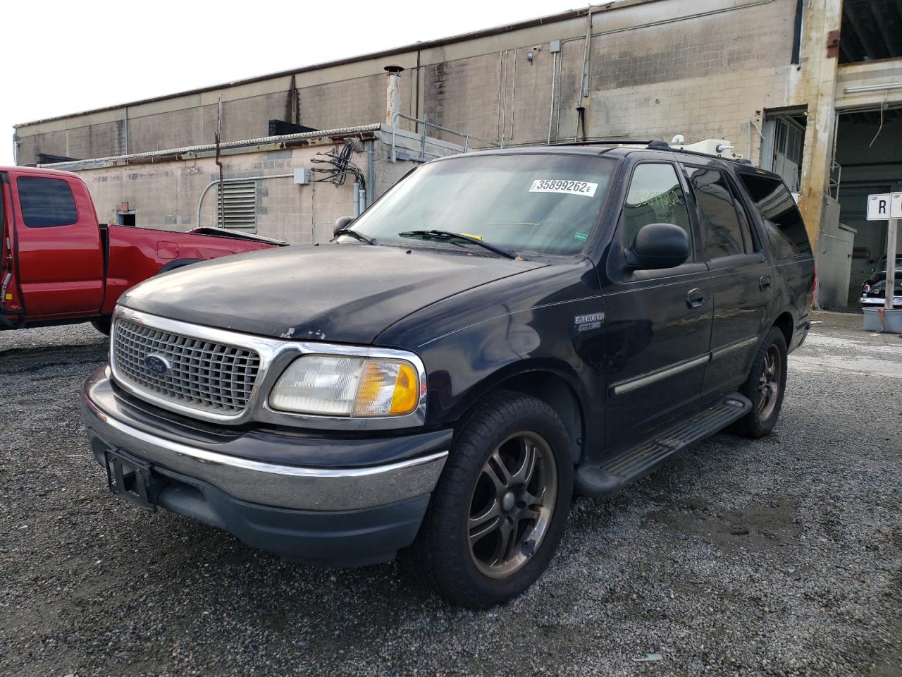 Фото 2 с аукциона – 2000 FORD EXPEDITION с VIN 1FMRU1564YLB15852