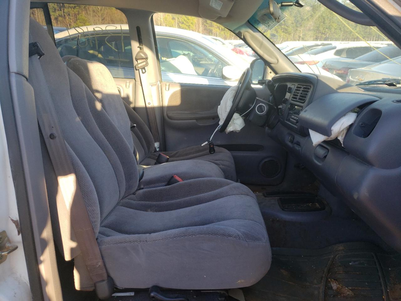 Photo 5 from auction – 2000 DODGE DAKOTA with VIN 1B7GL2AN0YS769027