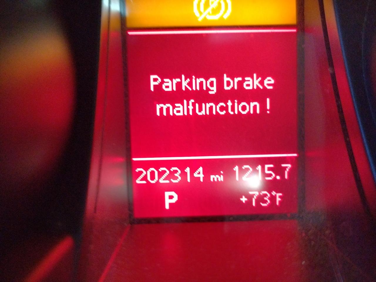 Photo 8 from auction – 2010 AUDI A5 PREMIUM with VIN WAULFAFR7AA053276
