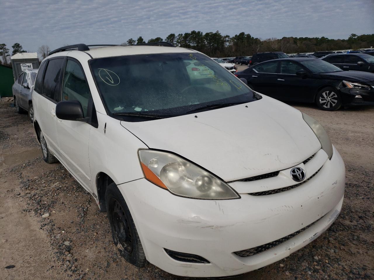 TOYOTA SIENNA CE 2008 with VIN 5TDZK23C88S186141 - Photo from auction