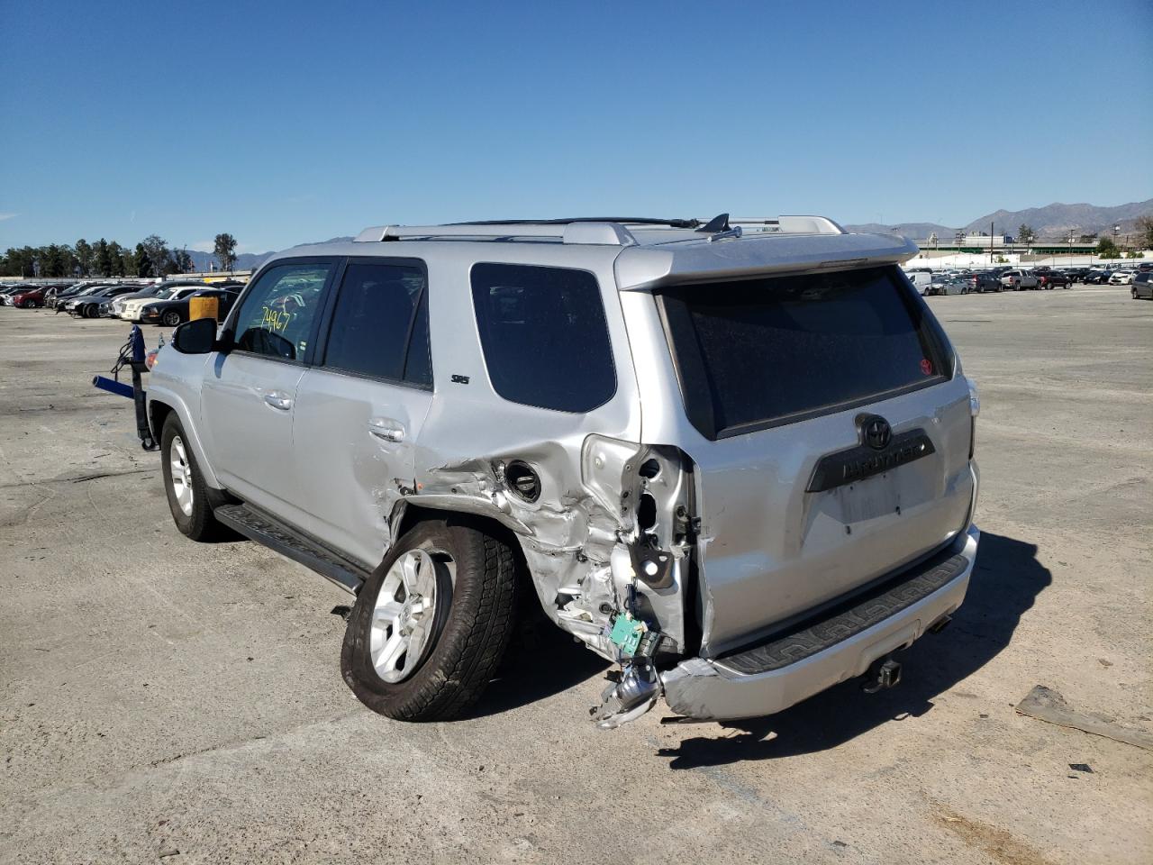 Photo 3 from auction – 2014 TOYOTA 4RUNNER SR with VIN JTEZU5JR3E5072290