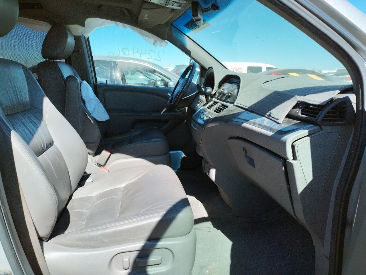 Photo 5 from auction – 2010 HONDA ODYSSEY with VIN 5FNRL3H64AB092581