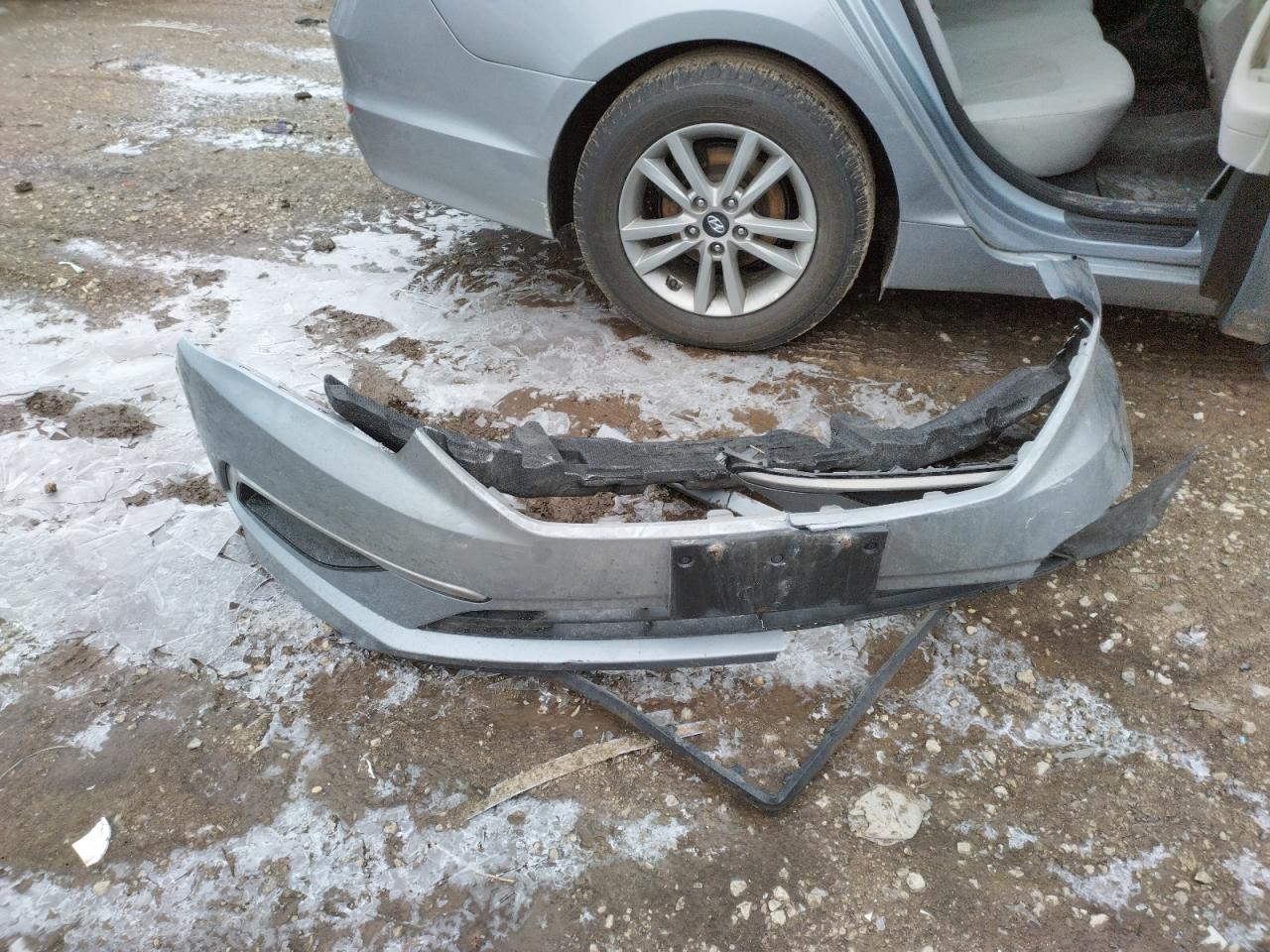 Photo 9 from auction – 2016 HYUNDAI SONATA SE with VIN 5NPE24AF8GH327382