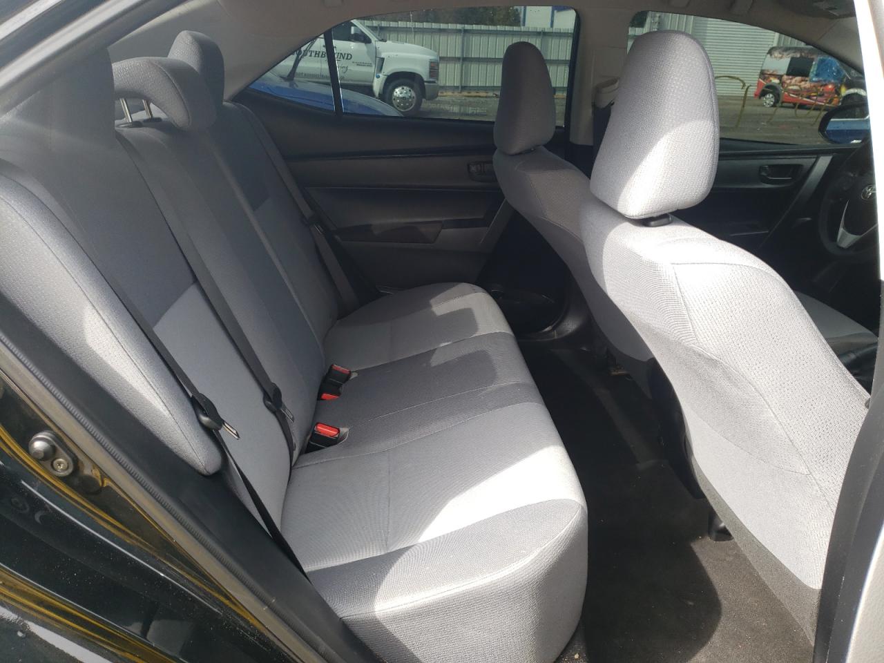 Photo 6 from auction – 2017 TOYOTA COROLLA L with VIN 2T1BURHE5HC818407